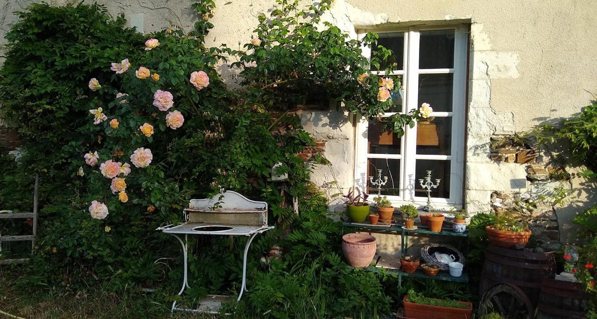 Loge & Broc Bed and Breakfast La Possonnière Exteriör bild